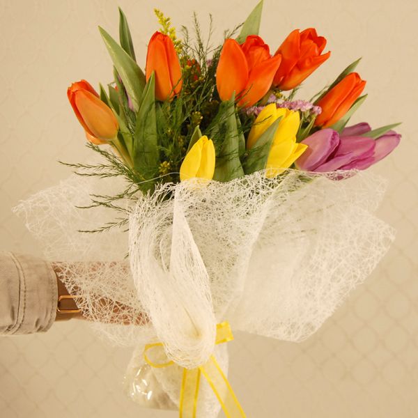 Grand Gathered Tulips (Loose)