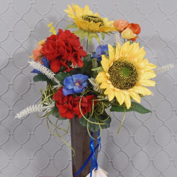 Memorial Cemetery Arrangement #1619